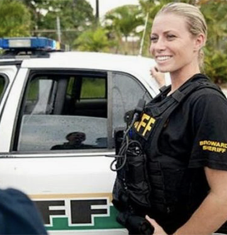 Police Women: Most Amazing Arrests